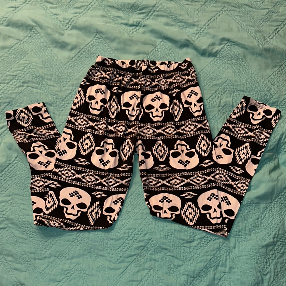 Womens Black Skull Print Leggings